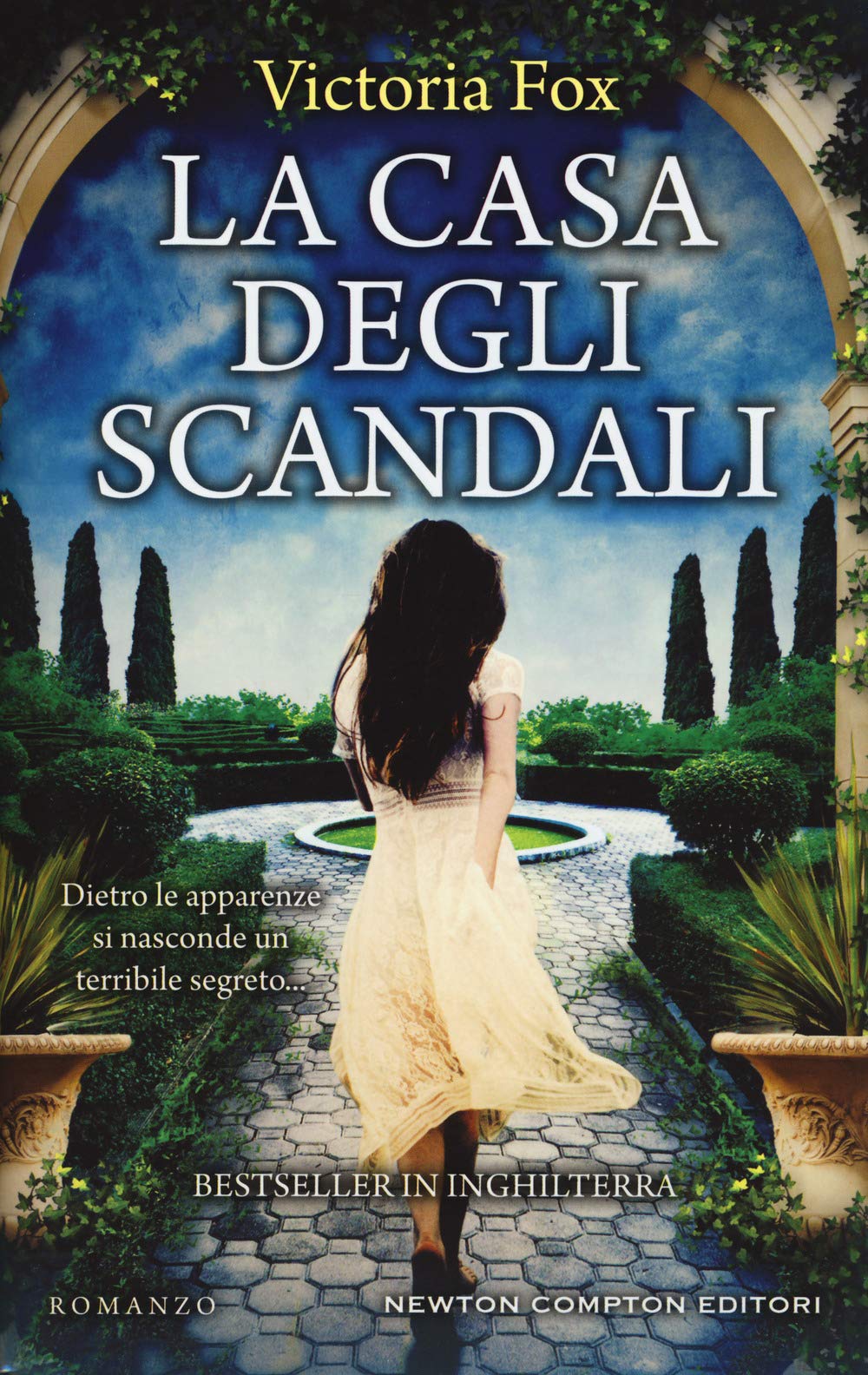 Libro - La casa degli scandali - Fox, Victoria