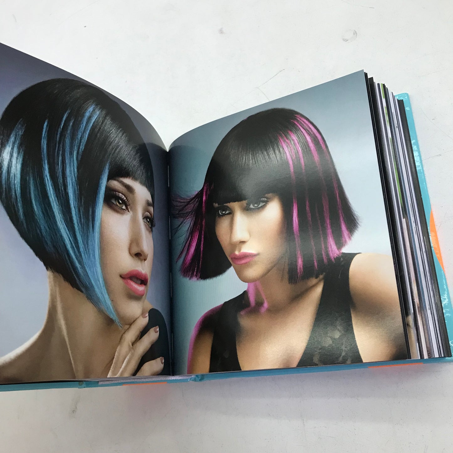 Libro Catalogo CUBE 9 solo moda Edizioni HP 2016 foto acconciature parrucchiere