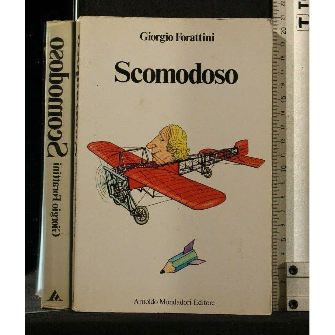 Libro - Scomodoso - Forattini, Giorgio