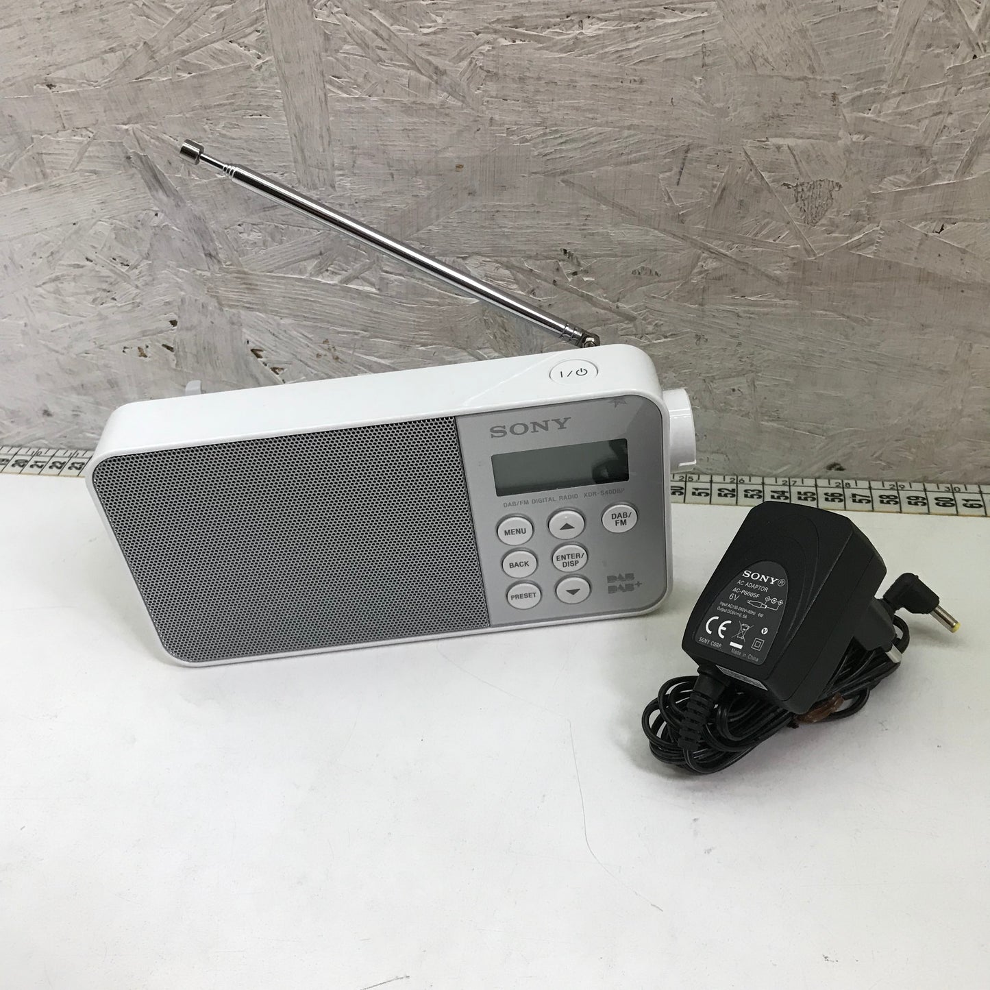 Radiolina SONY radio digitale FM Dab compatto bianco mod. xdr-s40dbp