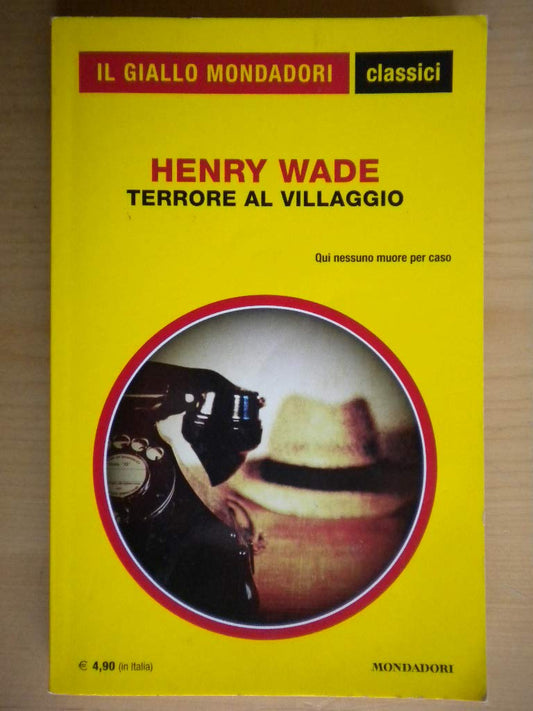 Libro - Terrore al villaggio Mondadori i classici 1359