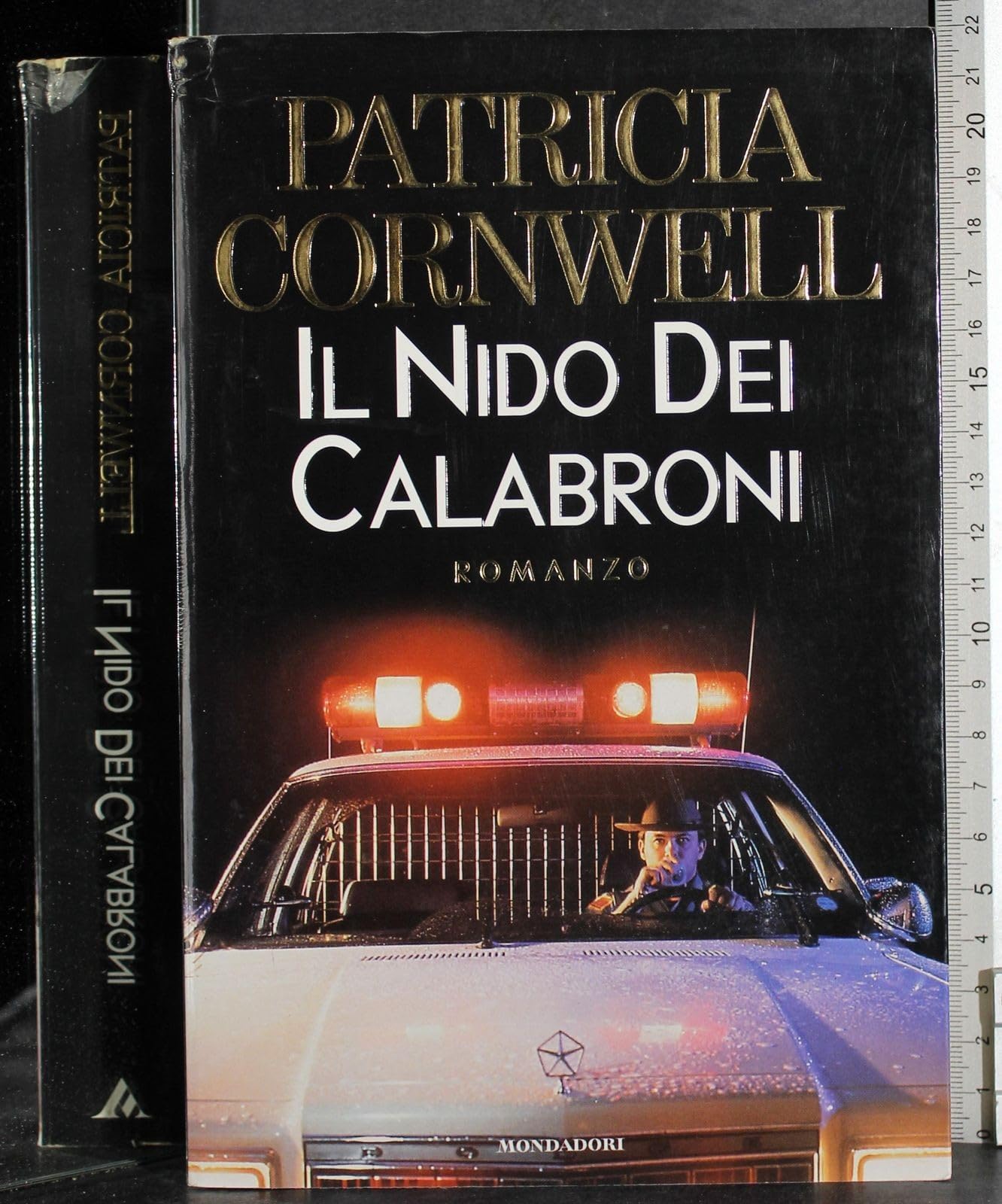 Libro - Il nido dei calabroni - Cornwell, Patricia D - Cornwell, Pat
