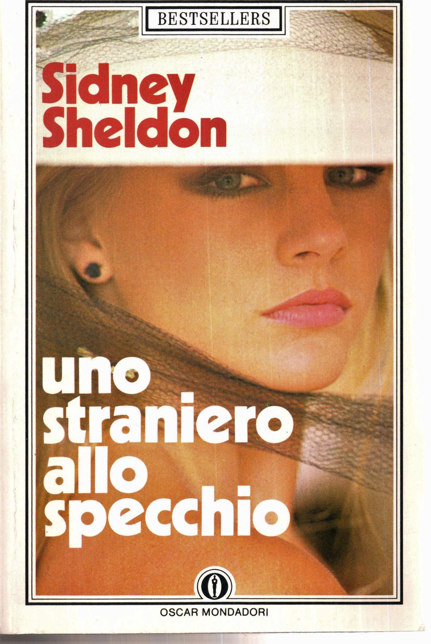 Uno straniero allo specchio.