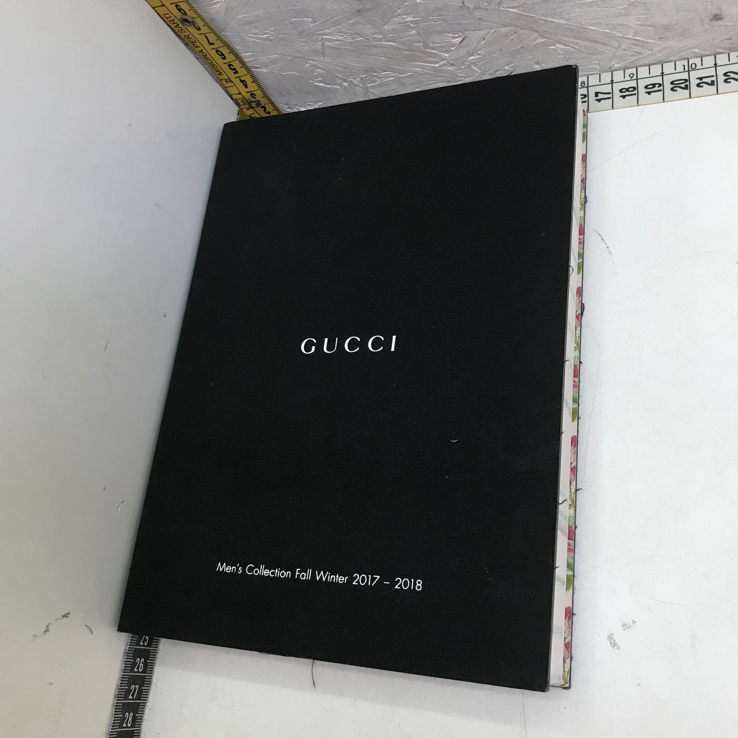 Libro - catalogo sfilata GUCCI men’s collection Fall Winter 2017-2018