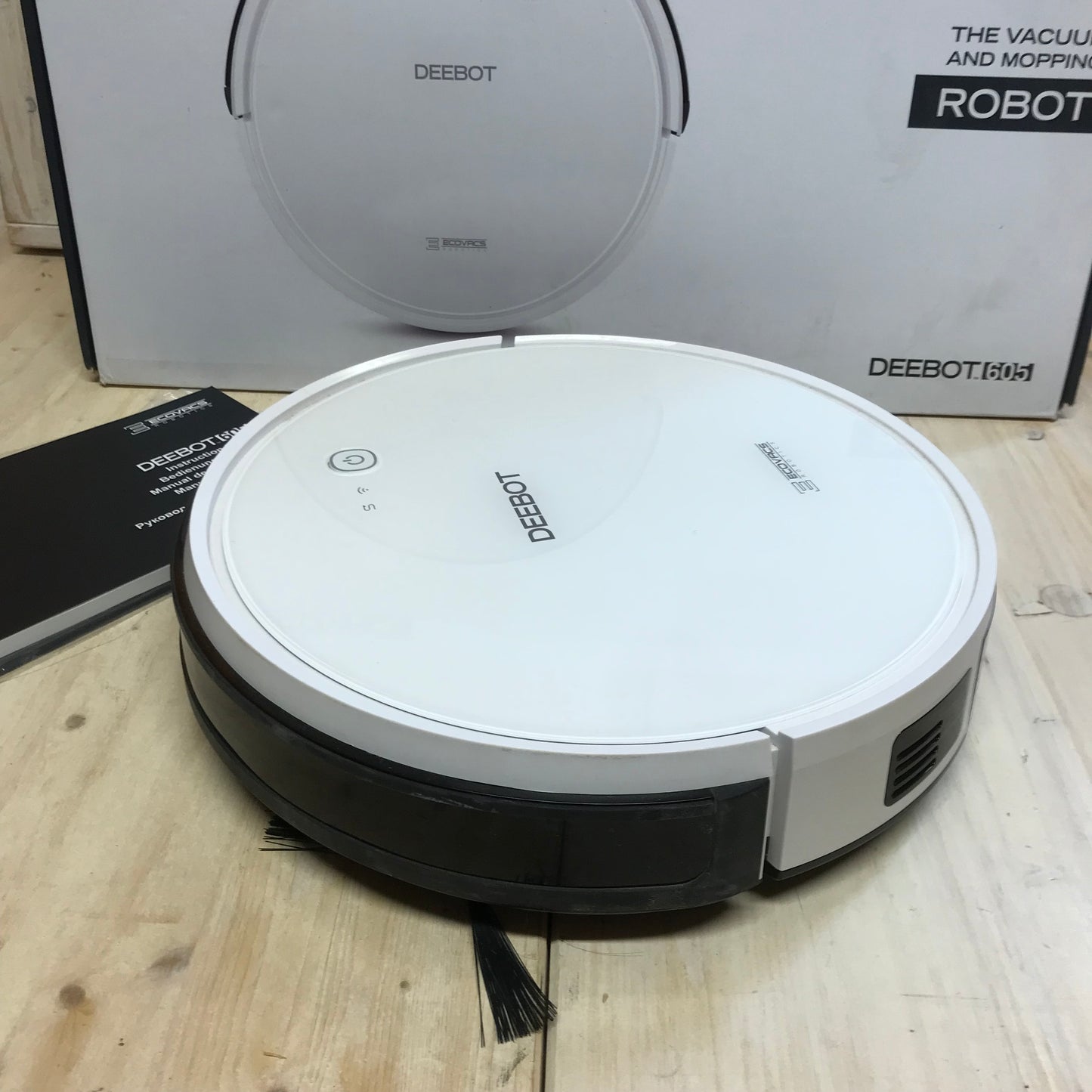 Aspirapolvere rotante ECOVACS DEEBOT 605 robot automatico intelligente