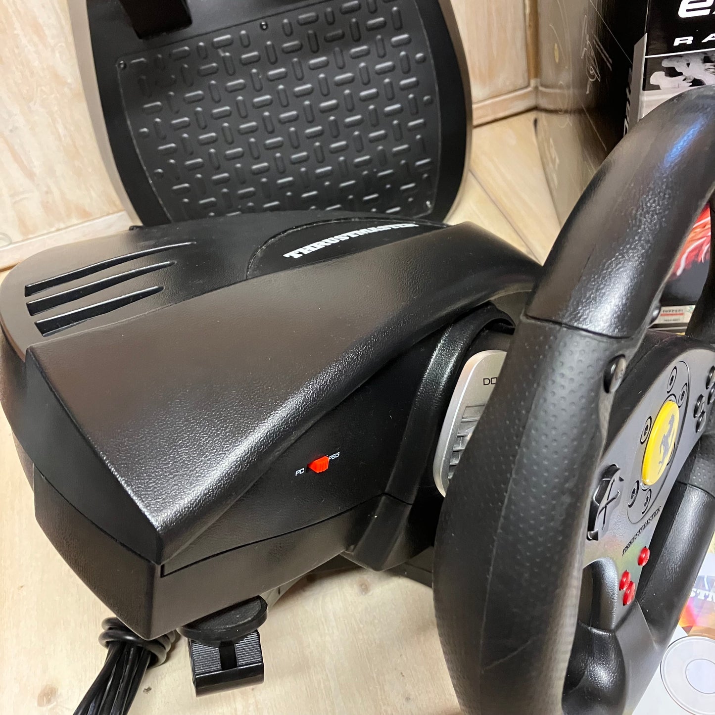 Cloche volante PC PS3 THRUSTMASTER FERRARI GT experience