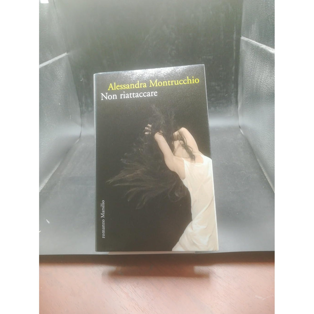 Libro - Non riattaccare - Montrucchio, Alessandra