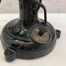 Carica l&#39;immagine nel visualizzatore di Gallery, Ventilatore MARELLI da tavolo vintage design industriale anni 30