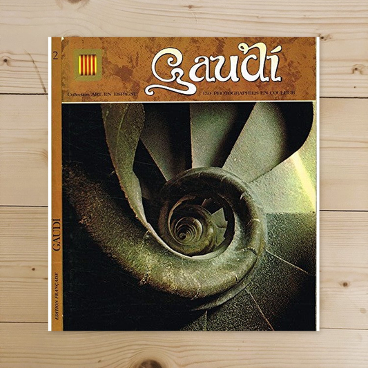 Book - GAUDI'. - SALVADOR TARRAGO
