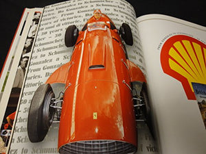 Libro - Ferrari 2001: Campione Del Mondo Piloti, Campione Del Mondo Costruttori