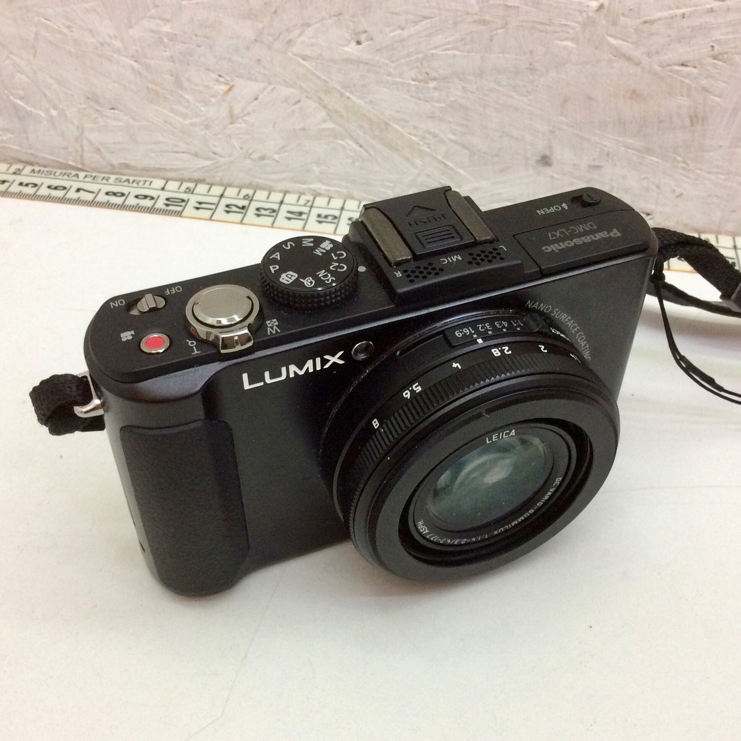 LUMIX digital camera Panasonic DMC-LX7 Leica lenses