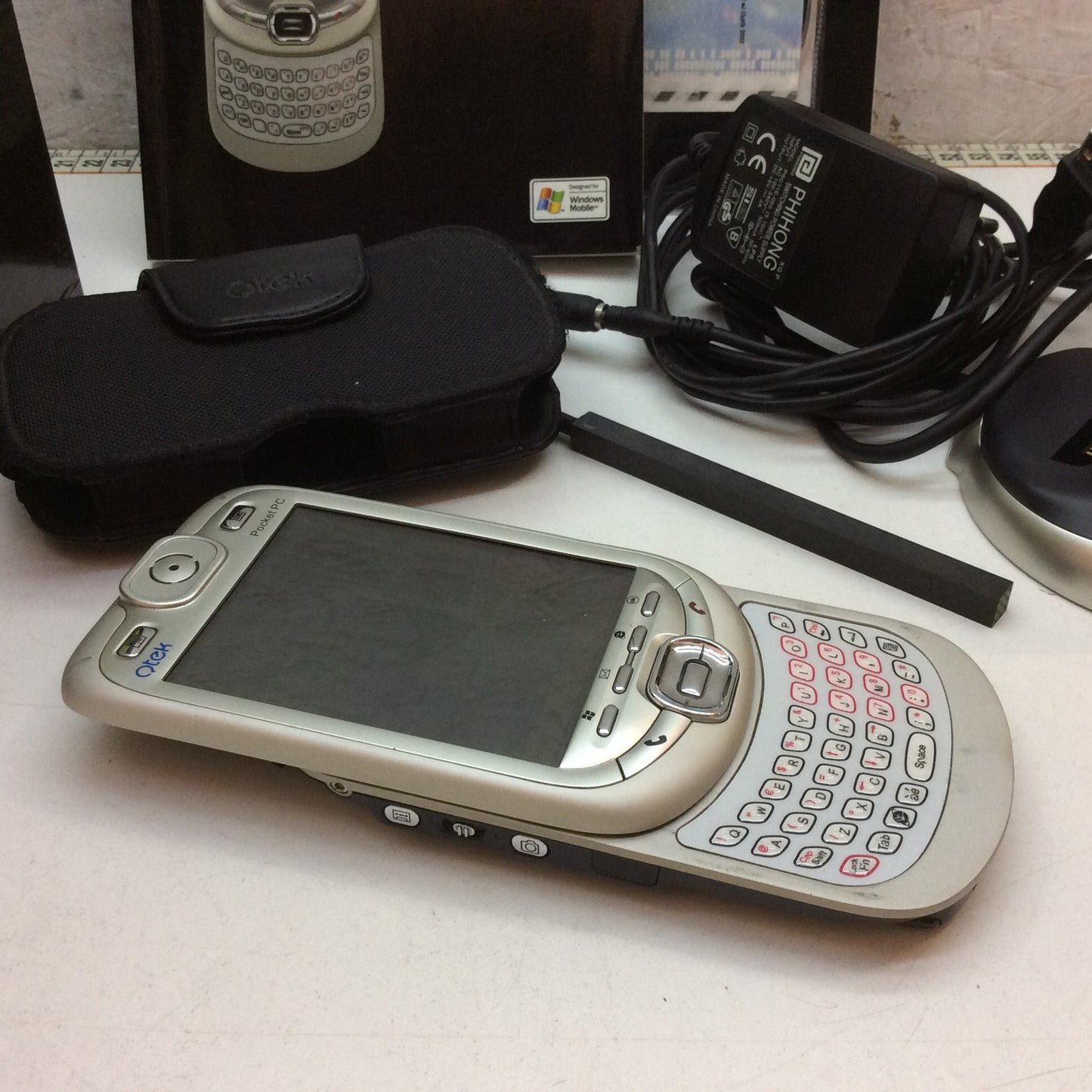 QTEK 9090 Windows 2003 pocket pc phone