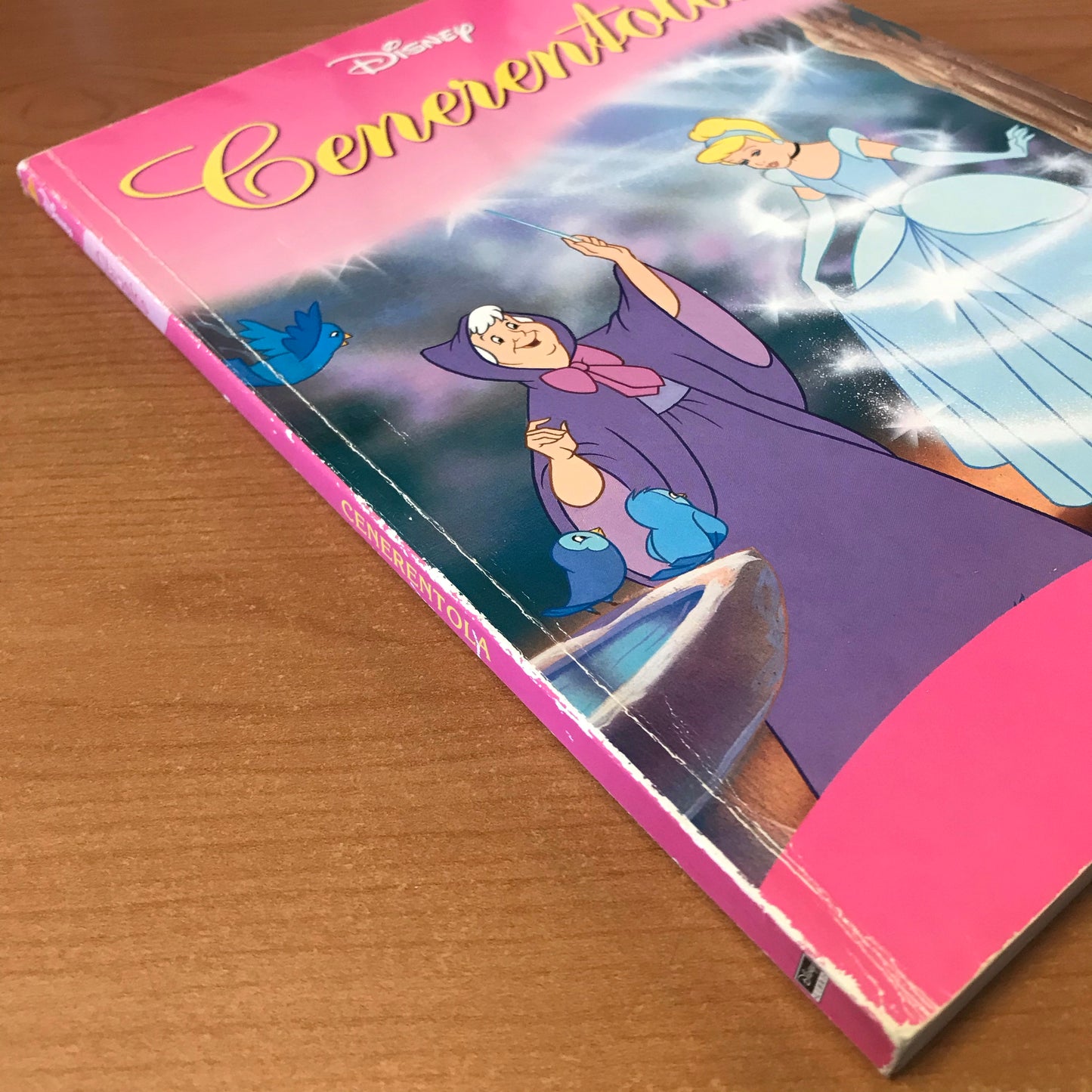 Book - Cinderella. Ed. illustrated