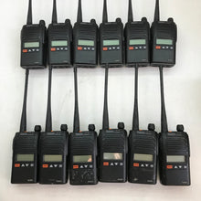Carica l&#39;immagine nel visualizzatore di Gallery, Ricetrasmittenti WOUXUN walkie talkie FM transceiver KG-801E 12 pezzi