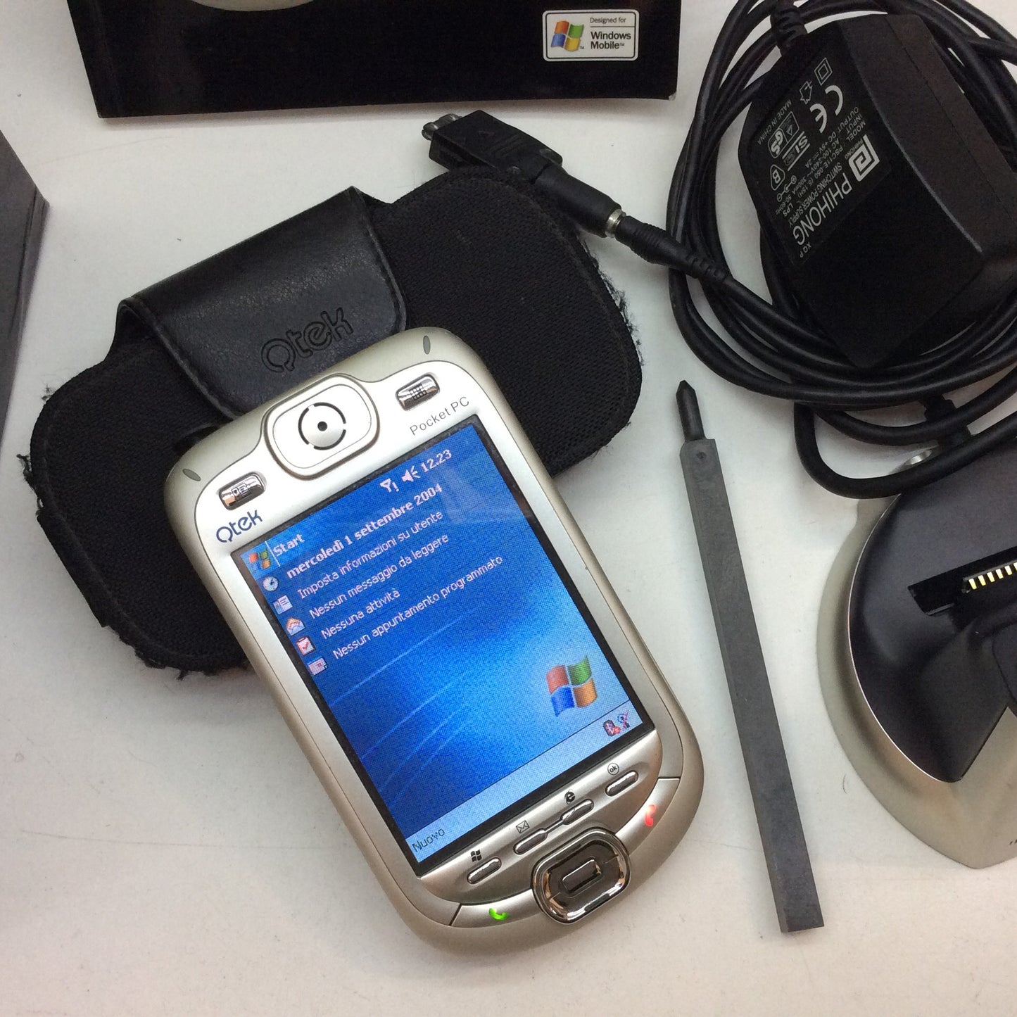 QTEK 9090 Windows 2003 pocket pc phone