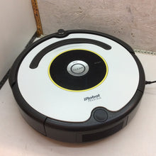 Carica l&#39;immagine nel visualizzatore di Gallery, Aspirapolvere Roomba iRobot 620